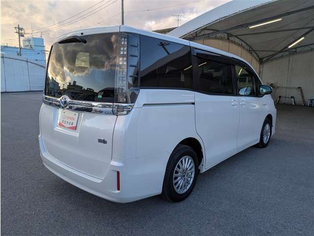 トヨタ ヴォクシー