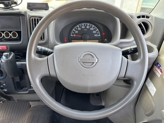 日産 NV100クリッパー