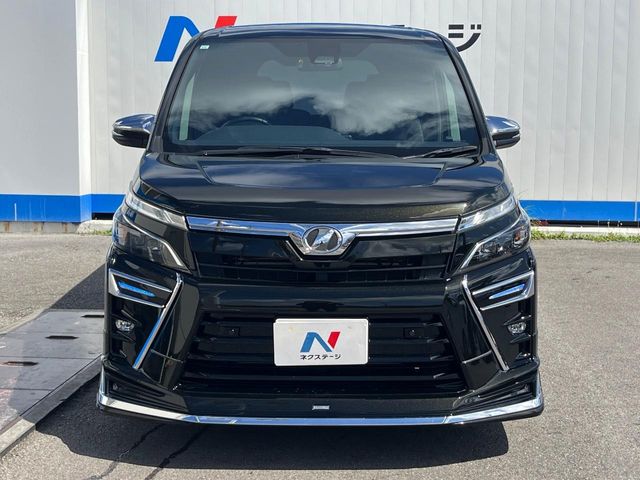 トヨタ ヴォクシー