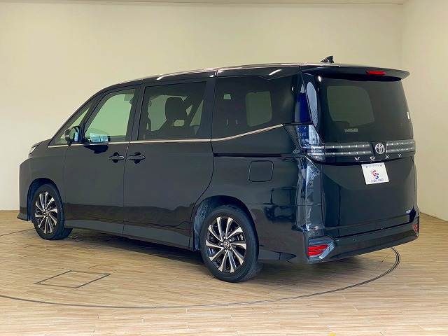 トヨタ ヴォクシー