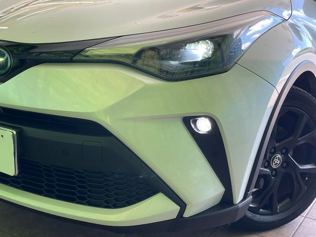 トヨタ C-HR
