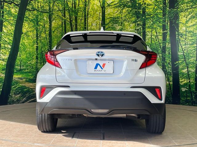 トヨタ C-HR