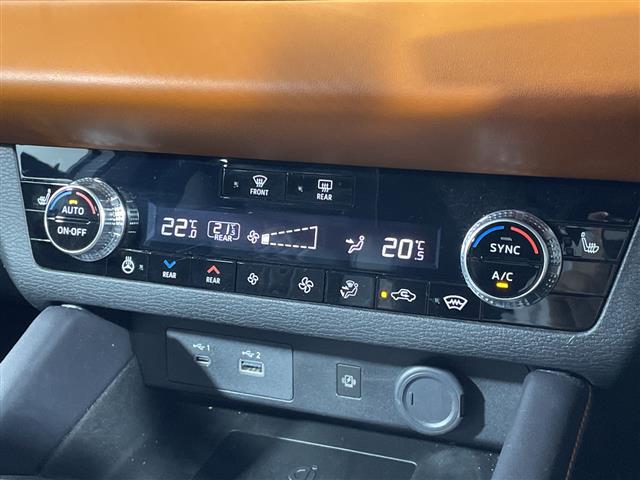 三菱 アウトランダーPHEV