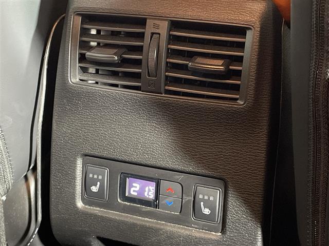 三菱 アウトランダーPHEV