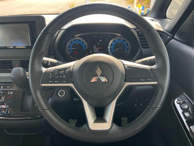 三菱 デリカミニ