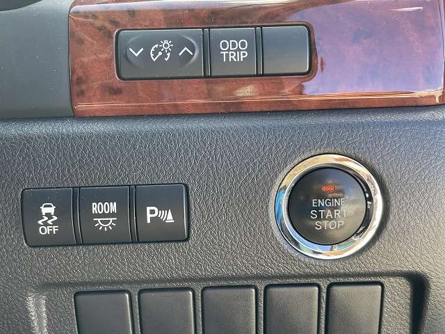 トヨタ ヴェルファイア