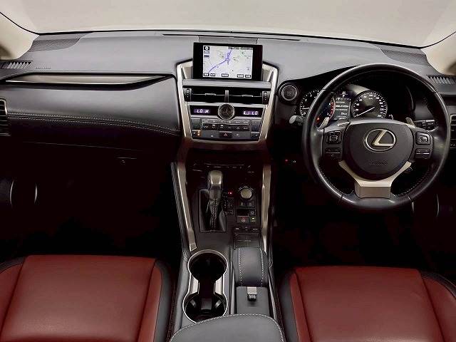 レクサス NX