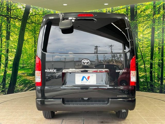 トヨタ ハイエースバン