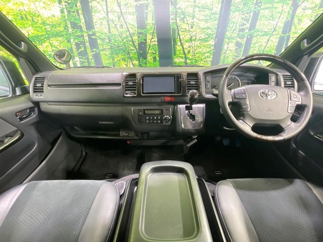 トヨタ ハイエースバン