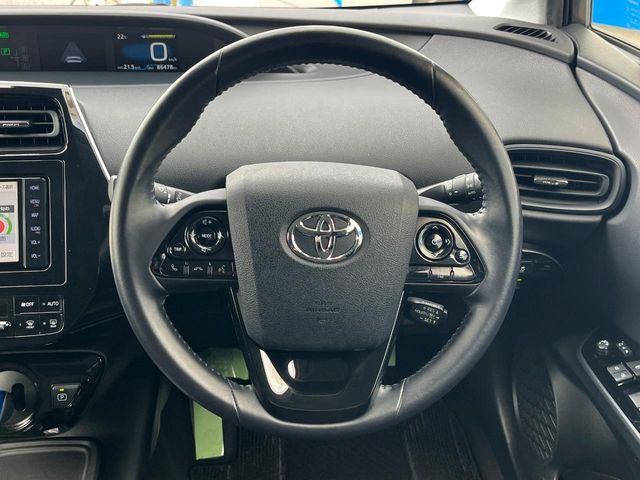 トヨタ プリウス