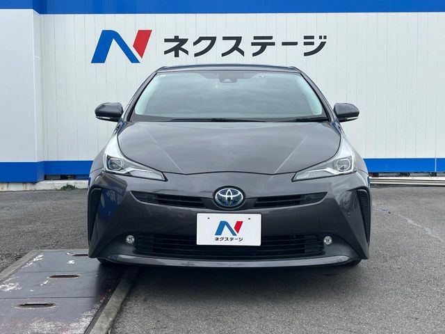 トヨタ プリウス