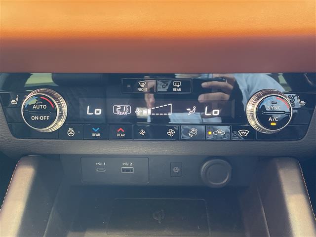 三菱 アウトランダー