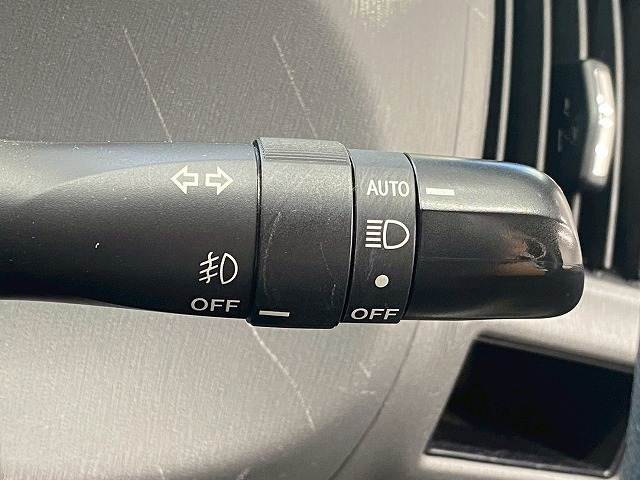 トヨタ プリウスα