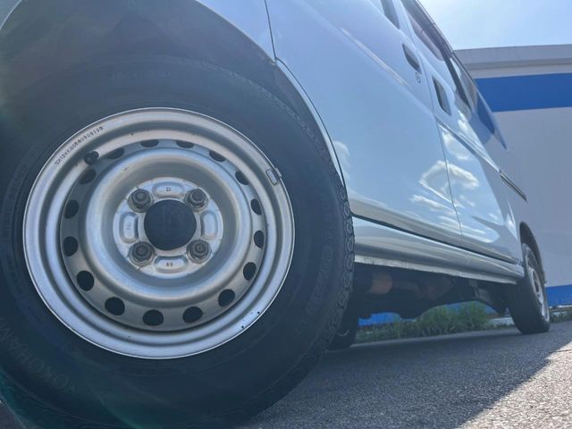 ダイハツ ハイゼットカーゴ