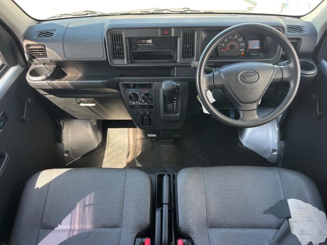 ダイハツ ハイゼットカーゴ