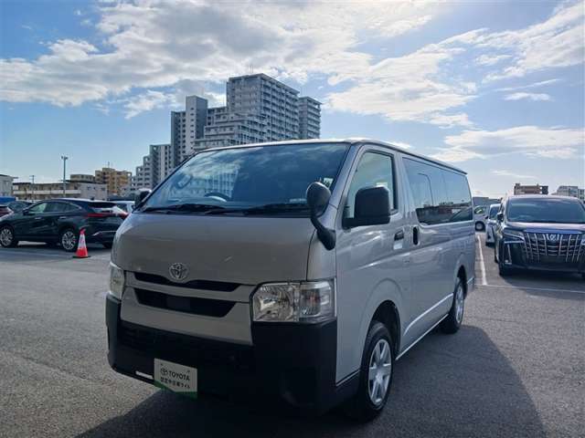 トヨタ ハイエースバン