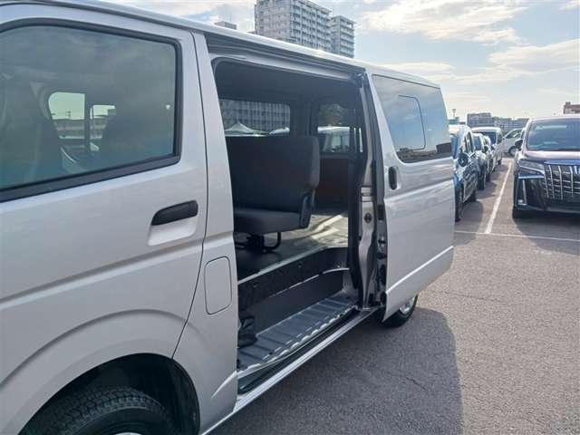 トヨタ ハイエースバン