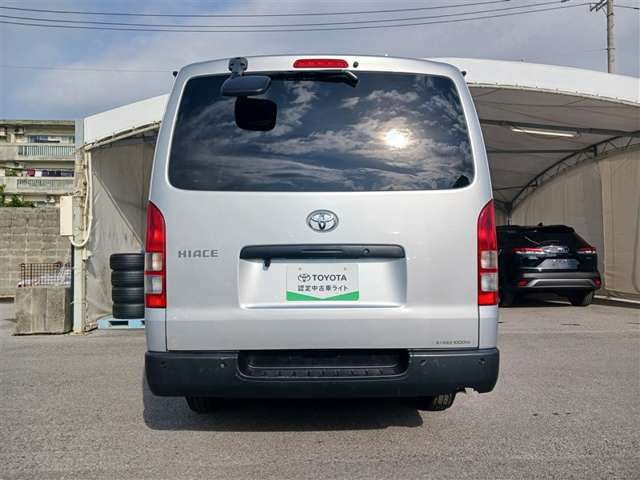 トヨタ ハイエースバン