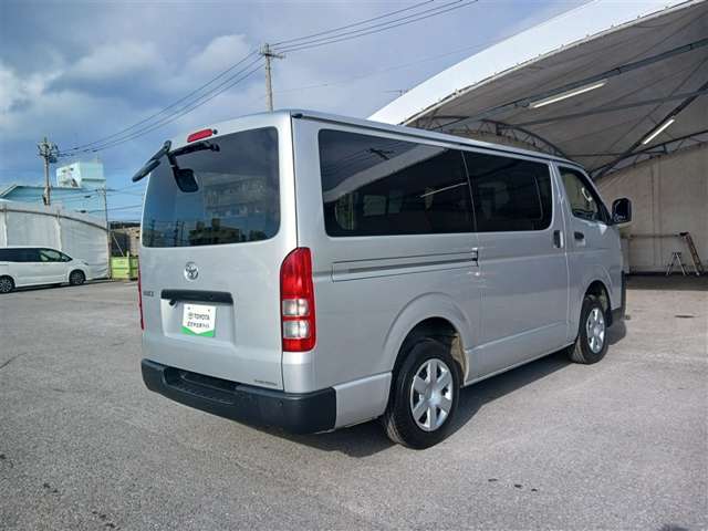 トヨタ ハイエースバン