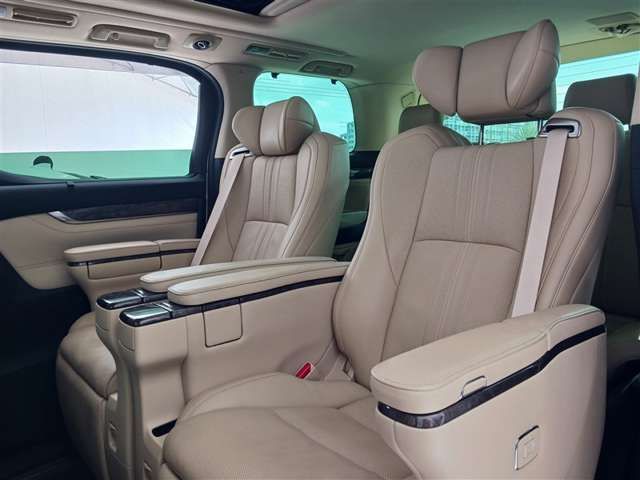 トヨタ アルファード