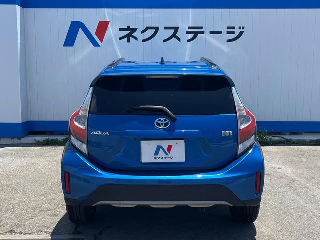 トヨタ アクア