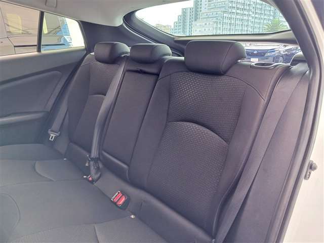 トヨタ プリウス