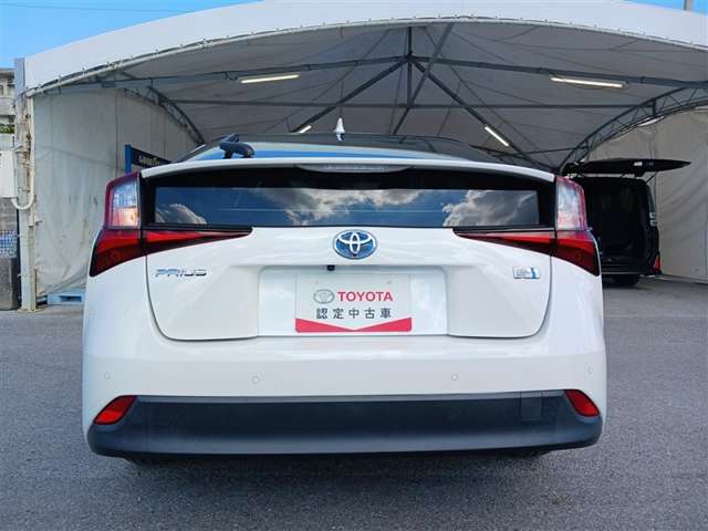 トヨタ プリウス