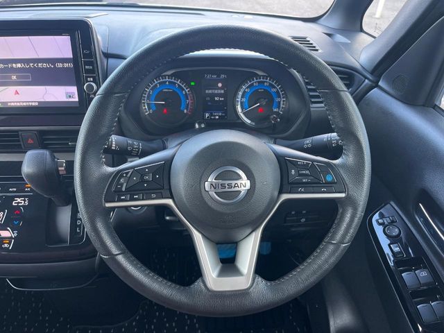 日産 ルークス