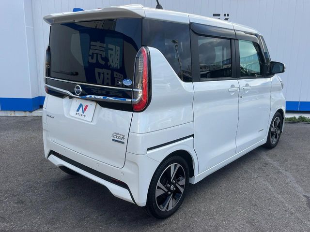日産 ルークス