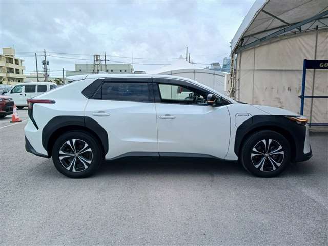 トヨタ bZ4X