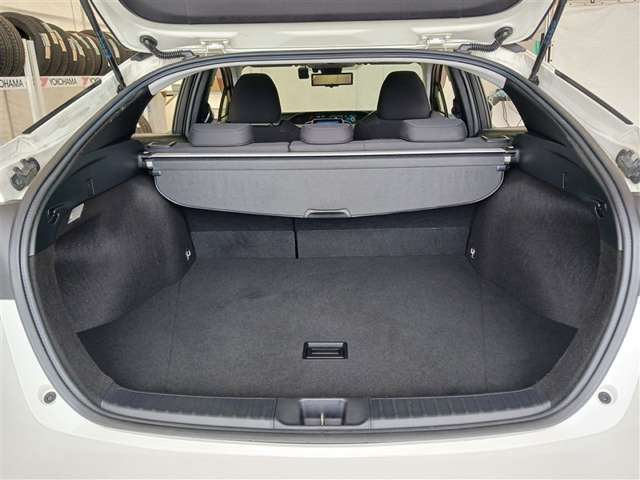 トヨタ プリウス