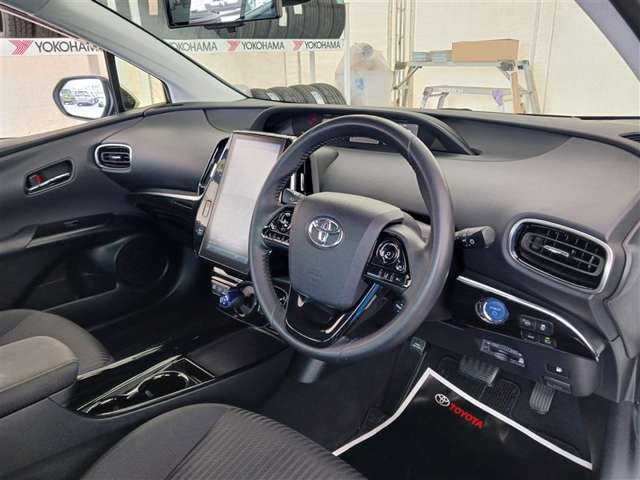 トヨタ プリウス