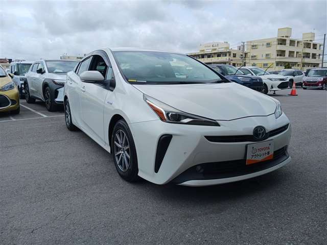 トヨタ プリウス