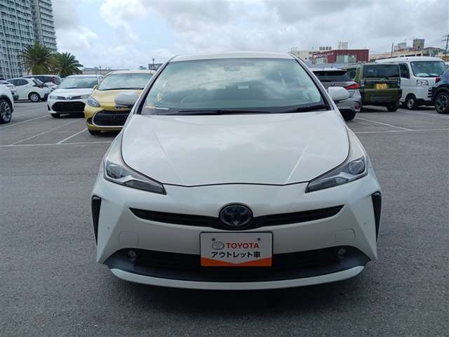 トヨタ プリウス