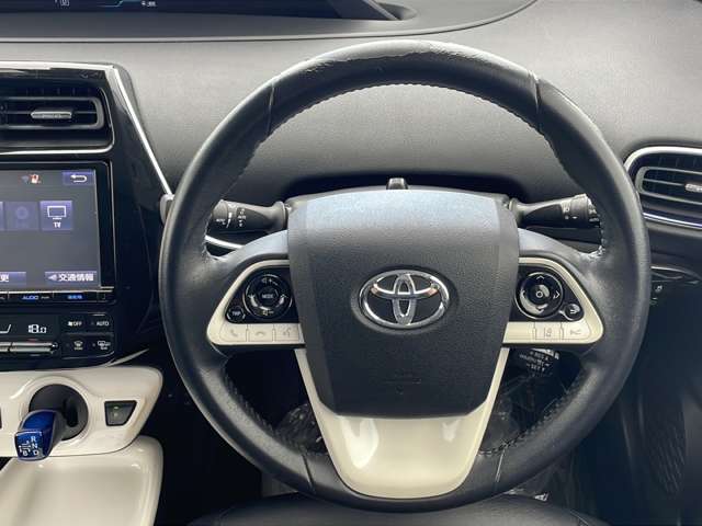 トヨタ プリウス