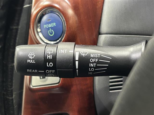 トヨタ プリウスα