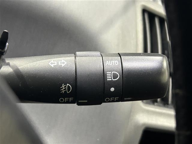 トヨタ プリウスα