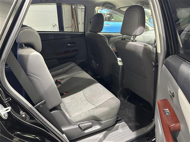 トヨタ プリウスα