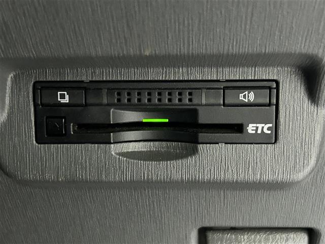 トヨタ プリウスα