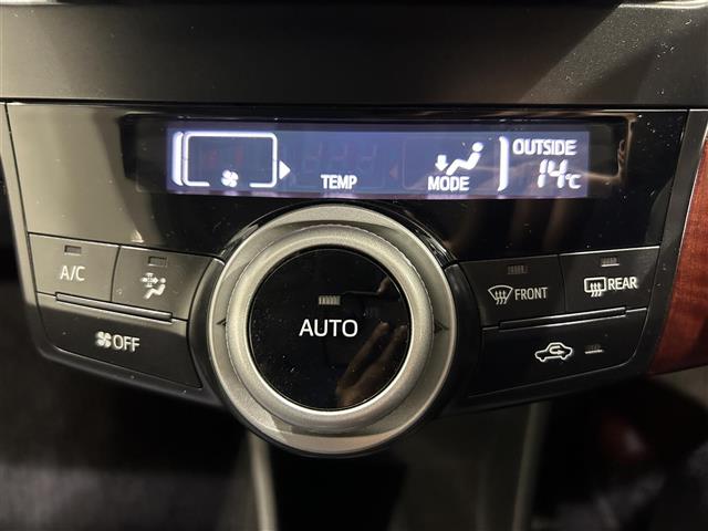 トヨタ プリウスα