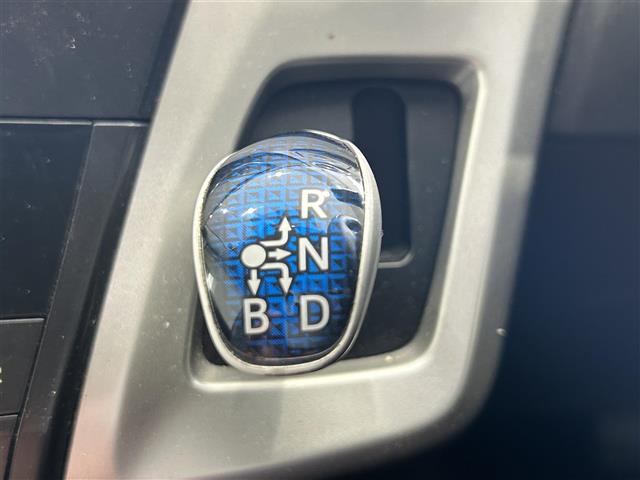 トヨタ プリウスα