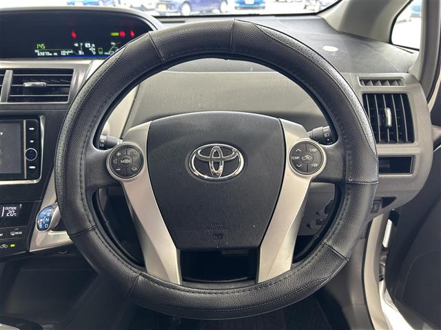 トヨタ プリウスα