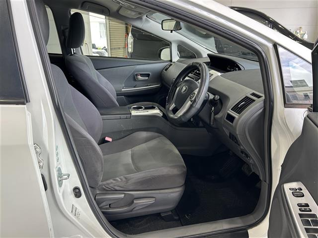 トヨタ プリウスα