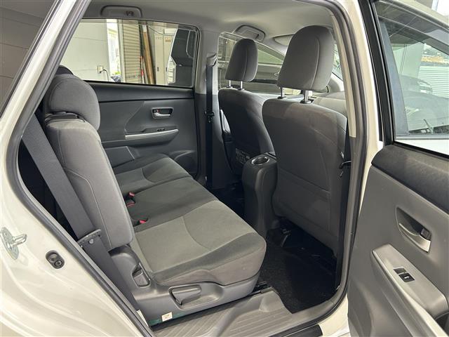 トヨタ プリウスα