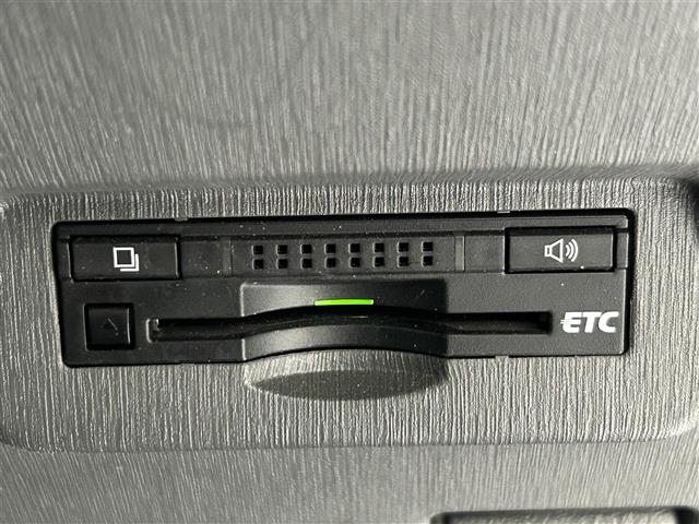 トヨタ プリウスα