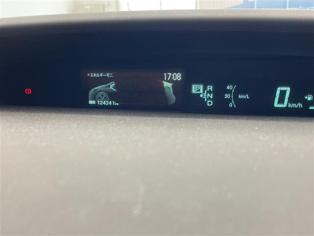 トヨタ プリウス