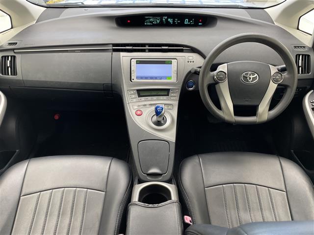 トヨタ プリウス