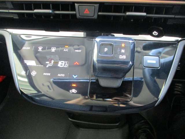 日産 サクラ