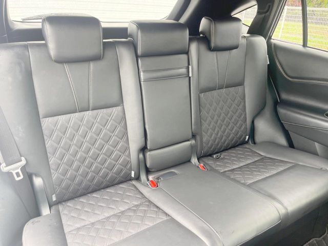 トヨタ ハリアー