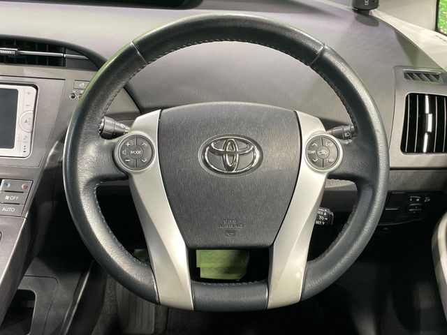 トヨタ プリウス